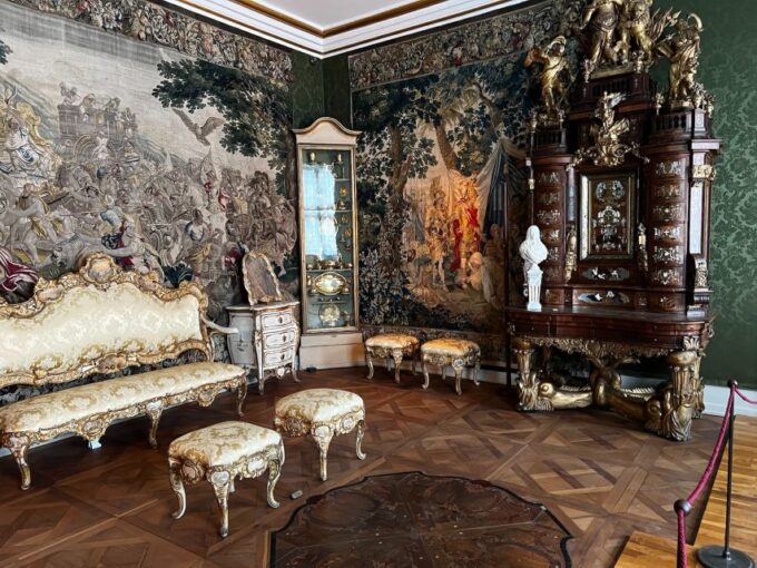 Copenhagen: Private Guided Walking Tour of Rosenborg Castle - Additional Information