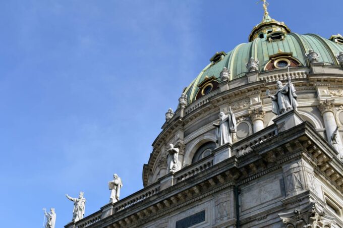 Copenhagen: Private Walking Tour With Amalienborg Palace - Tour Policies and Cancellation