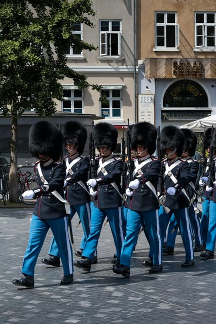Copenhagen: Public 2-Hour Guided Walking Tour in French - Tour Language