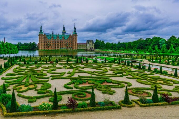 Copenhagen: Rosenborg Castle Tour With Skip-The-Line Ticket - Discovering Danish Royal Treasures
