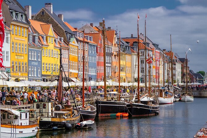 Copenhagen Self-Guided Murder Mystery Tour in Nyhavn (Danish Only!) - Solving the Murder Case