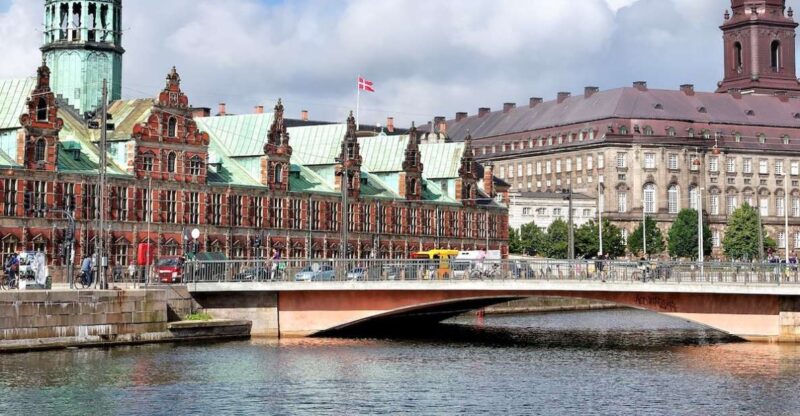 Copenhagen: Slotsholmen Royal History Self-Guided Audio Tour - Good To Know