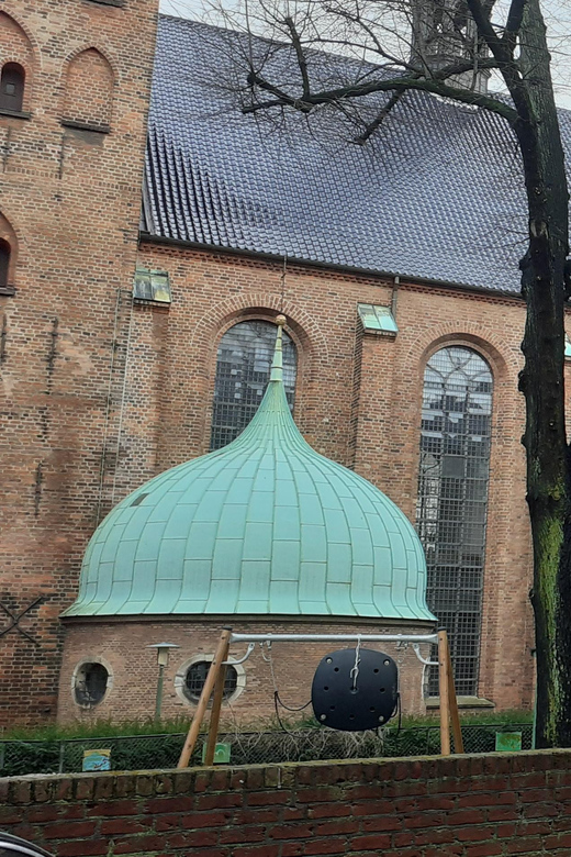 Copenhagen: Storm of the Witches Walking Tour - Royal Familys Involvement