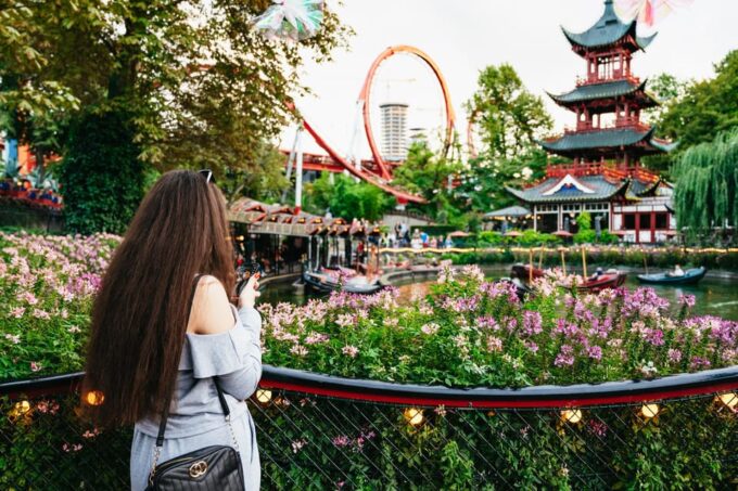 Copenhagen: Tivoli Gardens Unlimited Rides Pass - Refreshments and Dining Options