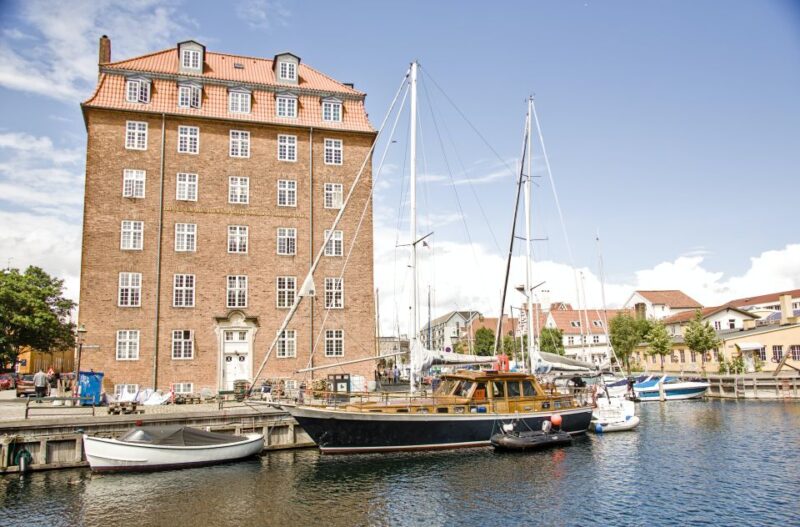 Copenhagen: Traces of the Slave Trade Tour With Storyhunt - Good To Know