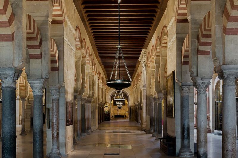 Córdoba: 2-Hour Private Mosque & Jewish Quarter Tour - Highlights of the Mosque-Cathedral