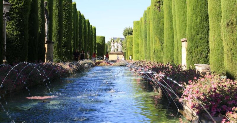 Córdoba: Alcázar and Jewish Quarter 2-Hour Guided Tour - Experience Highlights