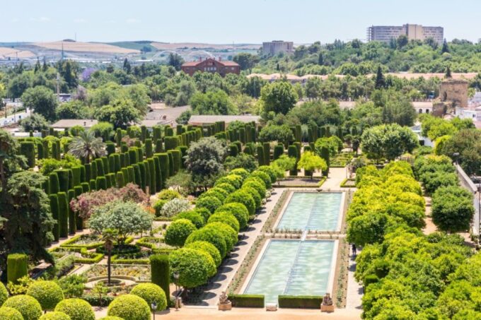 Cordoba: Alcazar of Christian Monarchs 1–Hour Guided Tour - Guide Quality