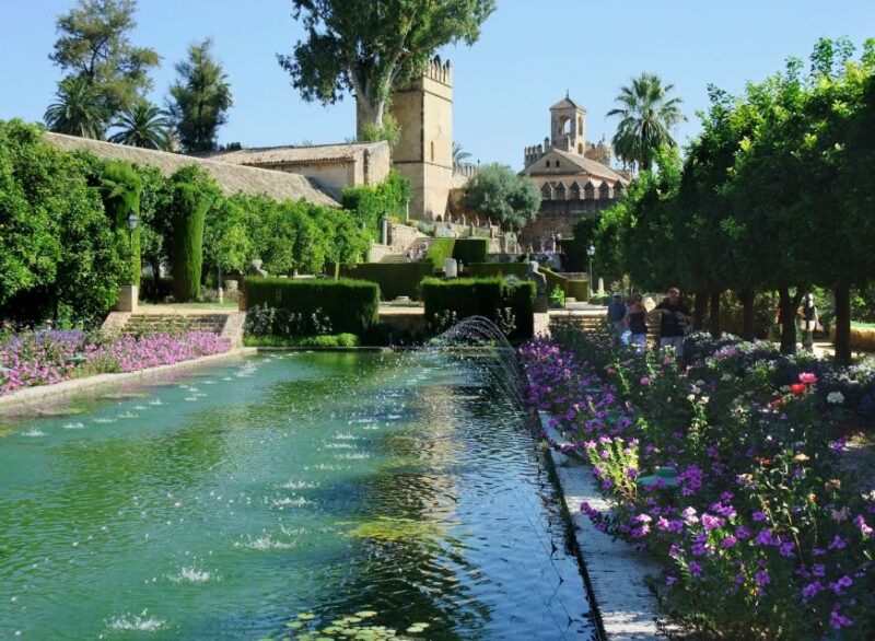 Córdoba: Alcazar of the Christian Kings Private Tour - Discovering the Alcazars Gardens