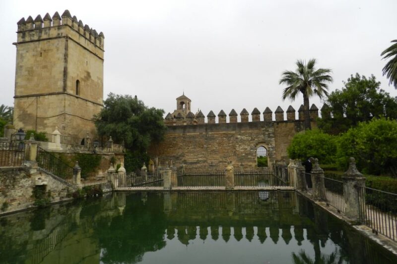 Córdoba: Alcazar of the Christian Kings Private Tour - Experiencing the Medieval Ambiance