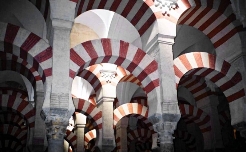 Cordoba: Early Bird Private Tour of the Mosque-Cathedral - Tour Highlights
