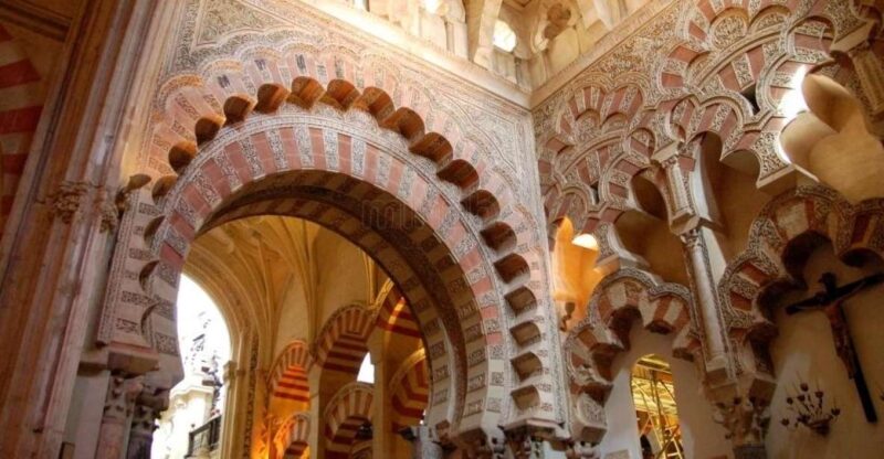Cordoba: Early Bird Private Tour of the Mosque-Cathedral - Tour Description