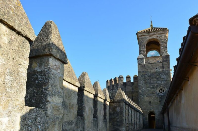 Cordóba: Gardens & Fortress of Catholic Monarchs Guided Tour - Tour Highlights