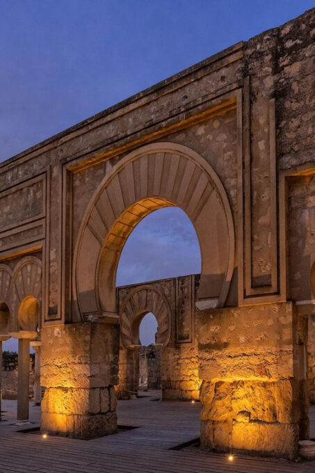 Cordoba: Guided Tour of Medina Azahara at Night - Night Tour Experience