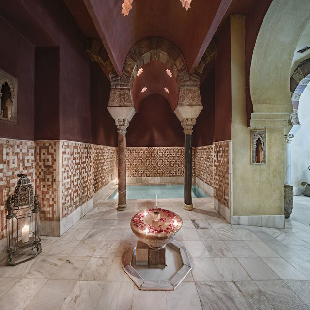 Córdoba: Hammam Al Ándalus Entry Ticket With Optional Massage - Thermal Contrast and Relaxation
