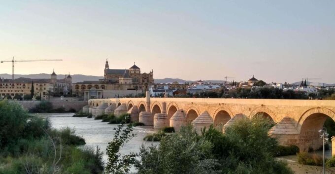 Córdoba Highlights Walking Tour - Mezquita and Baths