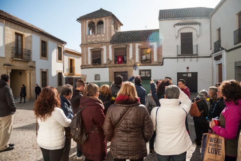 Cordoba: Jewish Quarter and Mosque-Cathedral Guided Tour - Stroll Through Narrow Streets