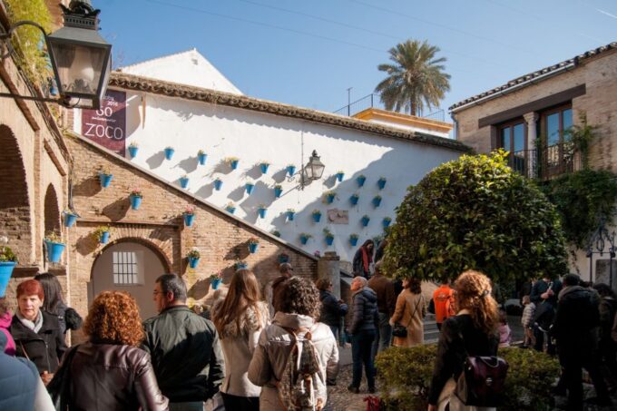Cordoba: Jewish Quarter and Mosque-Cathedral Guided Tour - Architectural Features