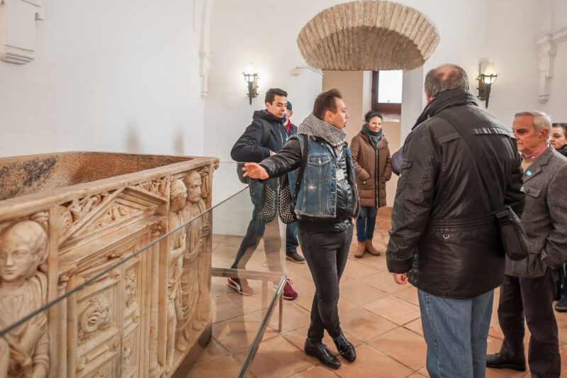 Cordoba: Monuments Walking Tour - Inclusions