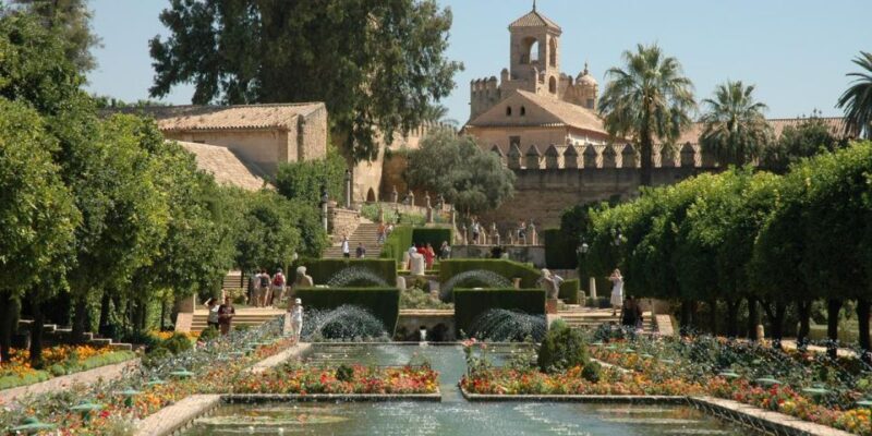 Cordoba: Mosque and Alcazar Private Tour With Tickets - What to Expect