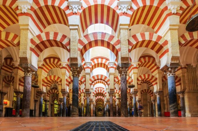 Córdoba: Mosque-Cathedral, Synagogue and Alcázar Guided Tour - Frequently Asked Questions