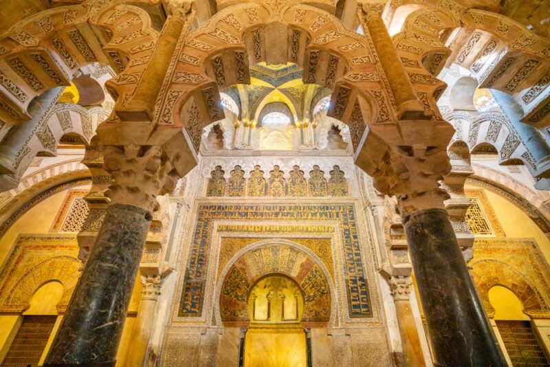 Córdoba: Mosque, Jewish Quarter & Synagogue Tour With Ticket - Key Points