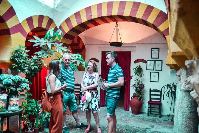 Cordoba Old Town Evening Walking Tour - Multilingual Guide