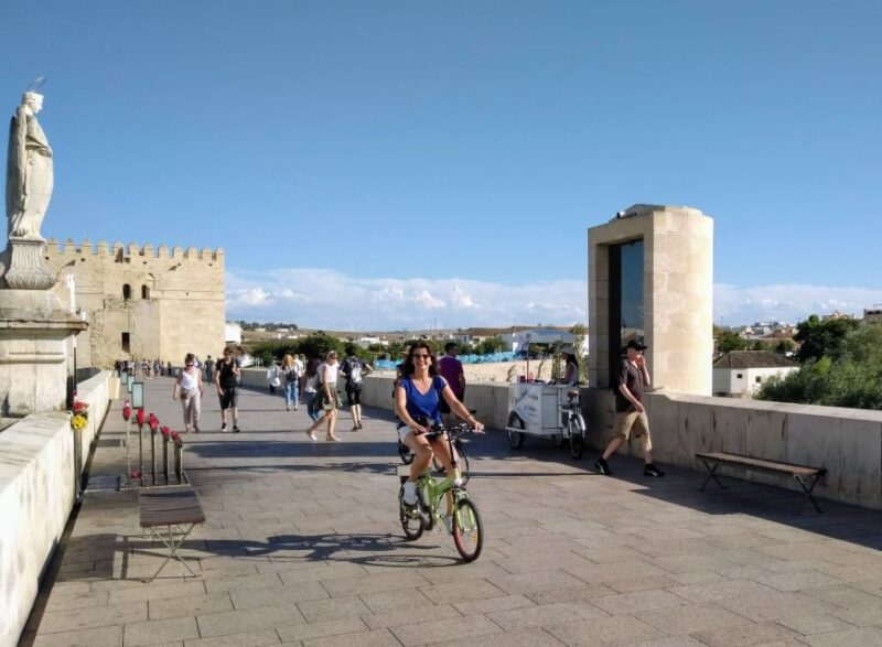 Córdoba: Private Bike Highlights Tour With Personal Guide - Key Points