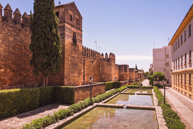 Córdoba Scavenger Hunt and City Highlights Walking Tour - Tour Overview