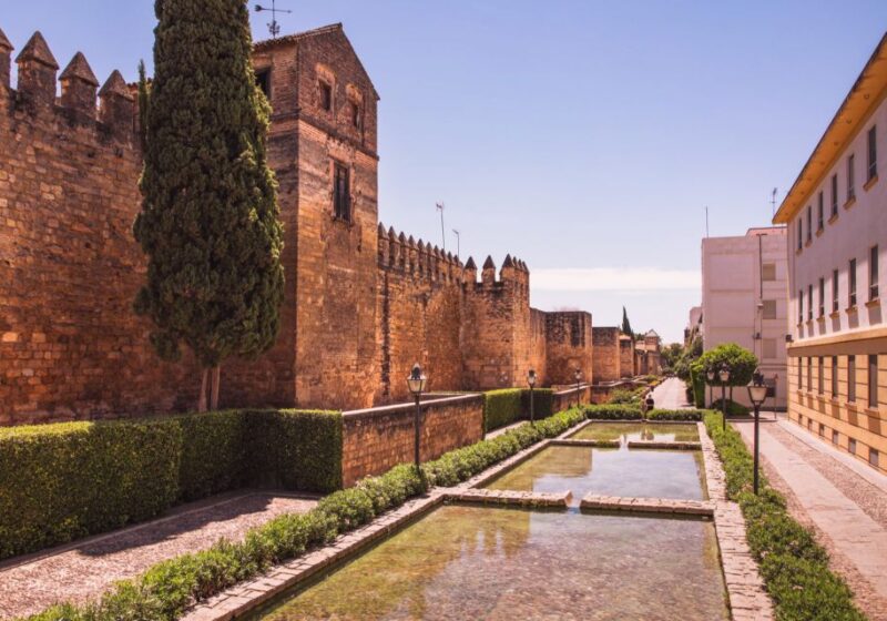 Córdoba: Scavenger Hunt and City Highlights Walking Tour - Frequently Asked Questions