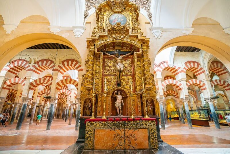 Córdoba: Skip-the-Ticket-Line Mosque-Cathedral Guided Tour - Guided Tour With Profound Knowledge
