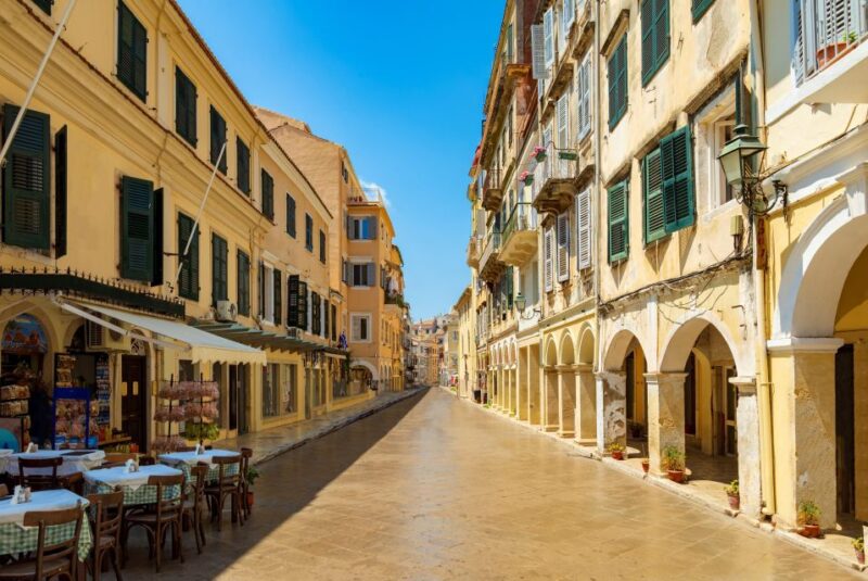 Corfu: Private City Tour With Old Fortress & Food Tasting - Tasting Traditional Greek Pita Gyros