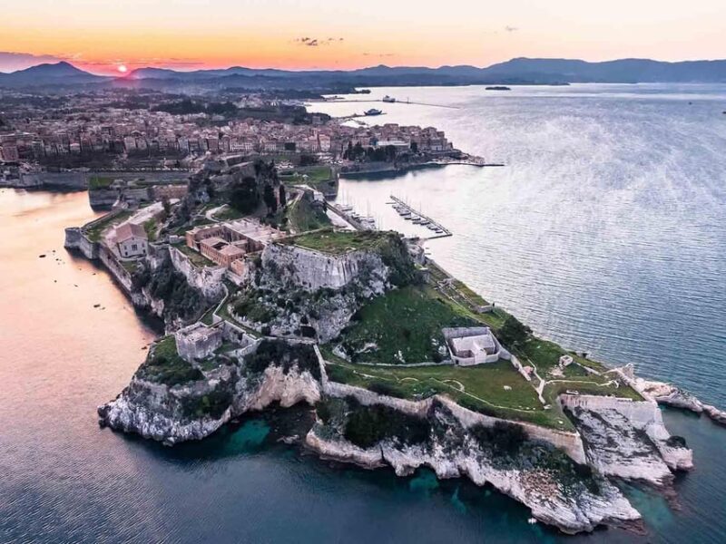 Corfu : Private Motor-Yacht Cruise With Corfu Town Views - Included Amenities