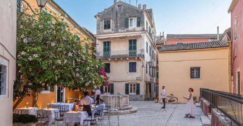 Corfu Stroll & Taste: a Walking Tour With Greek Meze - Exploring Corfu Town