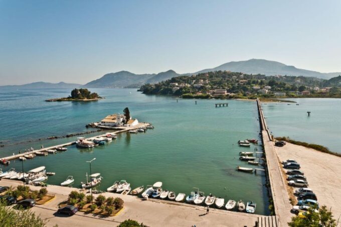 Corfu Town Walking Tour & Mouse Island Cruise With BBQ Meal - Complimentary Beverages During Meal