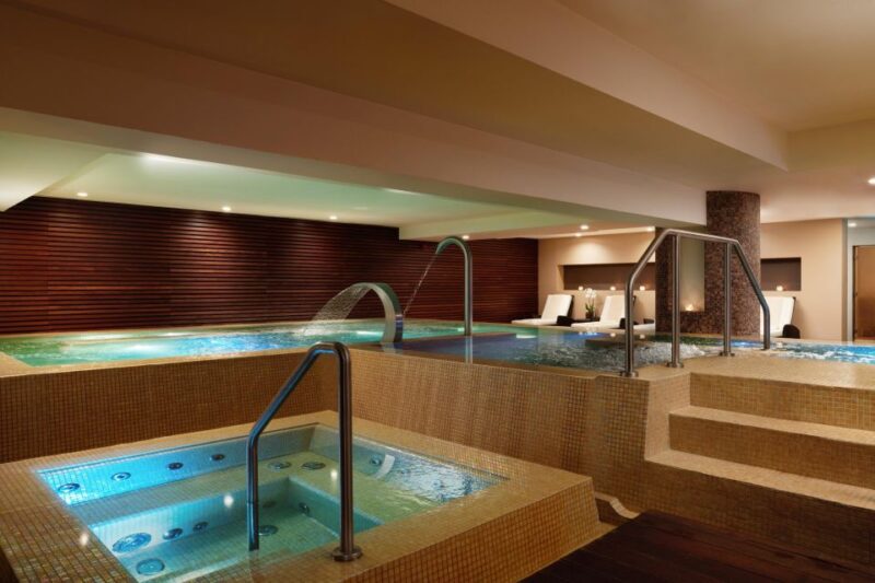 Corinthia Signature Massage at The Spa - Language and Communication