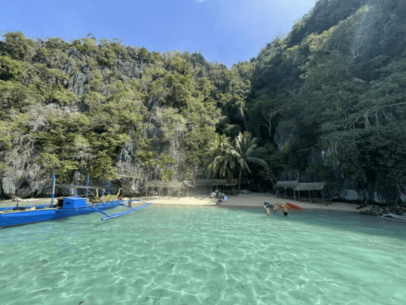 Coron: Private Boat Hire with Bespoke Guided Tour - FAQs