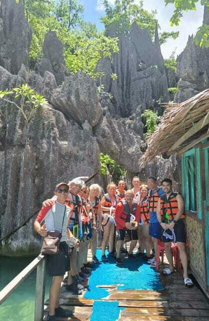 CORON TOUR - PRIVATE BOAT RENTAL with LUNCH (7 Destinations) - Skeleton Wreck: A Peek into History