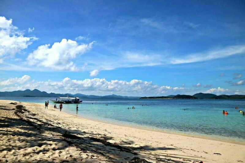 Coron Town: Coron Island Escapade Private Tour with Lunch - The Sum Up