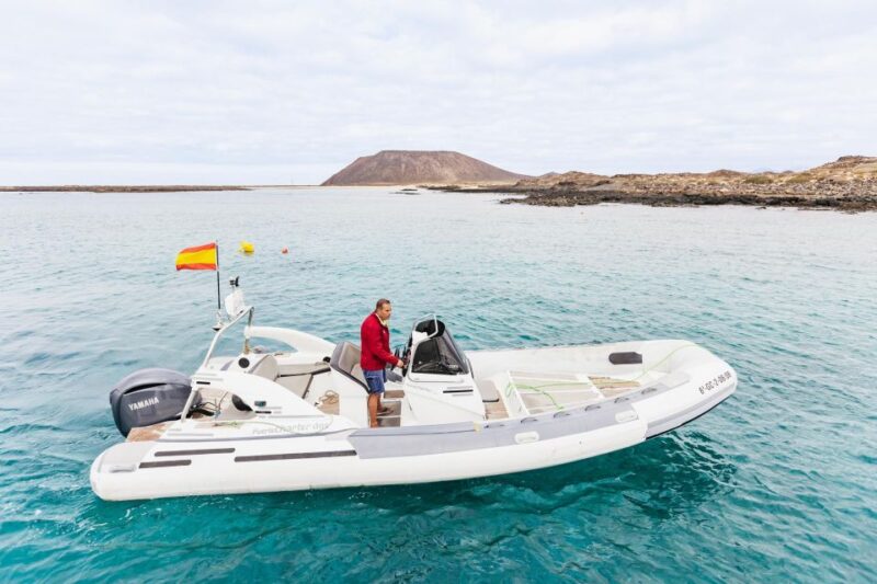 Corralejo: Lobos Island Catamaran Tour With Drinks & Snorkel - Appetizers and Drinks