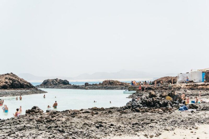 Corralejo: Roundtrip Ferry to Lobos Island With Entry Pass - Meeting Point and Accessibility