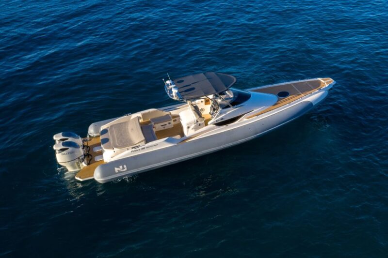 Corralejo: Speedboat Cruise to Beaches With Fruit and Drinks - Relaxing With Drinks and Fruit