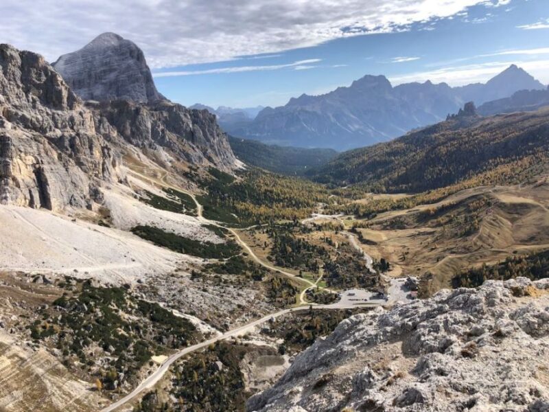 Cortina D'Ampezzo: Cortina Valley and Lakes Guided Tour - Booking Information