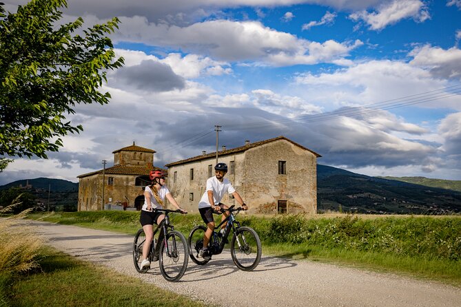 Cortona - Ebike Tour and Wine Tasting in the Val Di Chiana [+40€] - Group Size