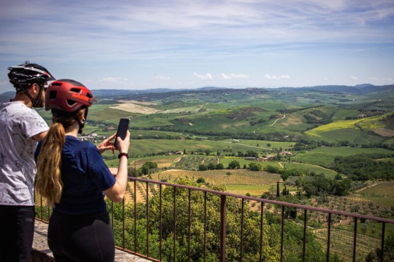 Cortona: Guided E-Bike Tour of Tuscanys Hidden Gem - Iconic Landmarks of Cortona