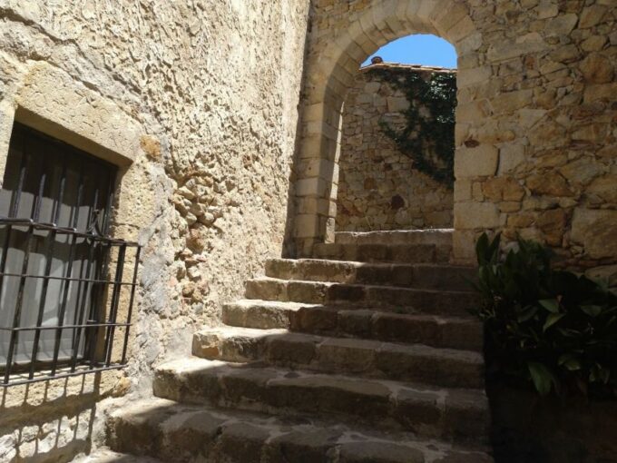Costa Brava and Medieval Villages Full Day Tour - Pals and Its Gothic Quarter