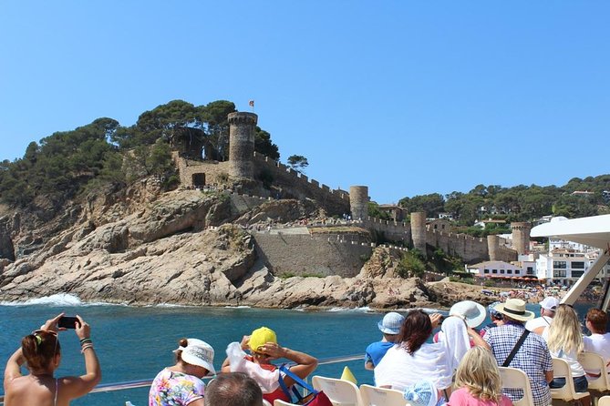 Costa Brava Day Trip With Boat Trip From Barcelona - Guided Walking Tour of Vila Vella