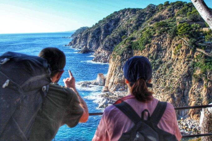 Costa Brava: Discovering Beaches, Hiking, and Swimming - Lunch and Refreshments