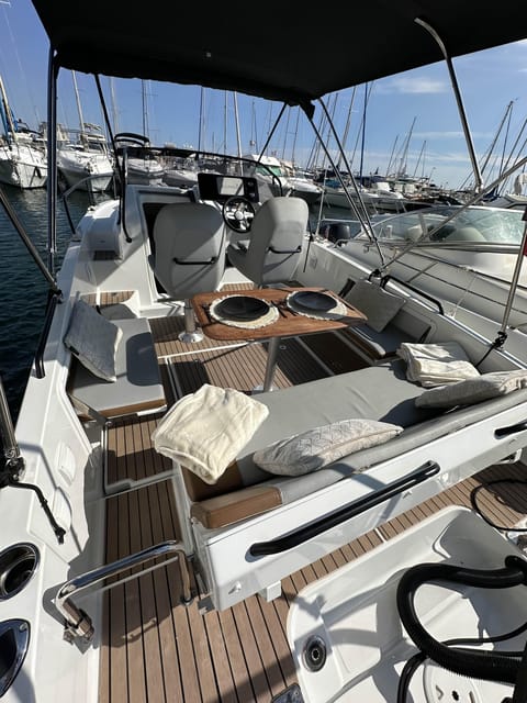 Côte D'azur: Boat Tour Between Monaco and Nice - Exploring Secluded Coves and Beaches