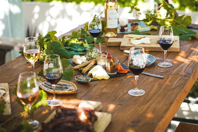 Côte De Boeuf Party and Wine Tasting - Public Transportation and Group Size
